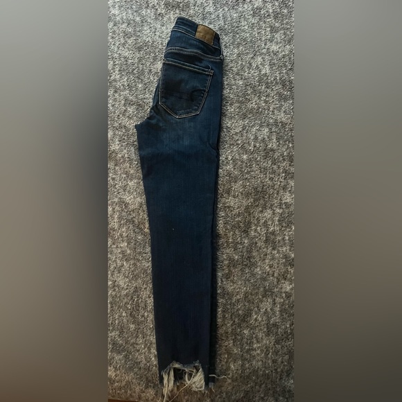 American Eagle Next Level Stretch Hi Rise Jegging Crop. Size 4 - Picture 3 of 6